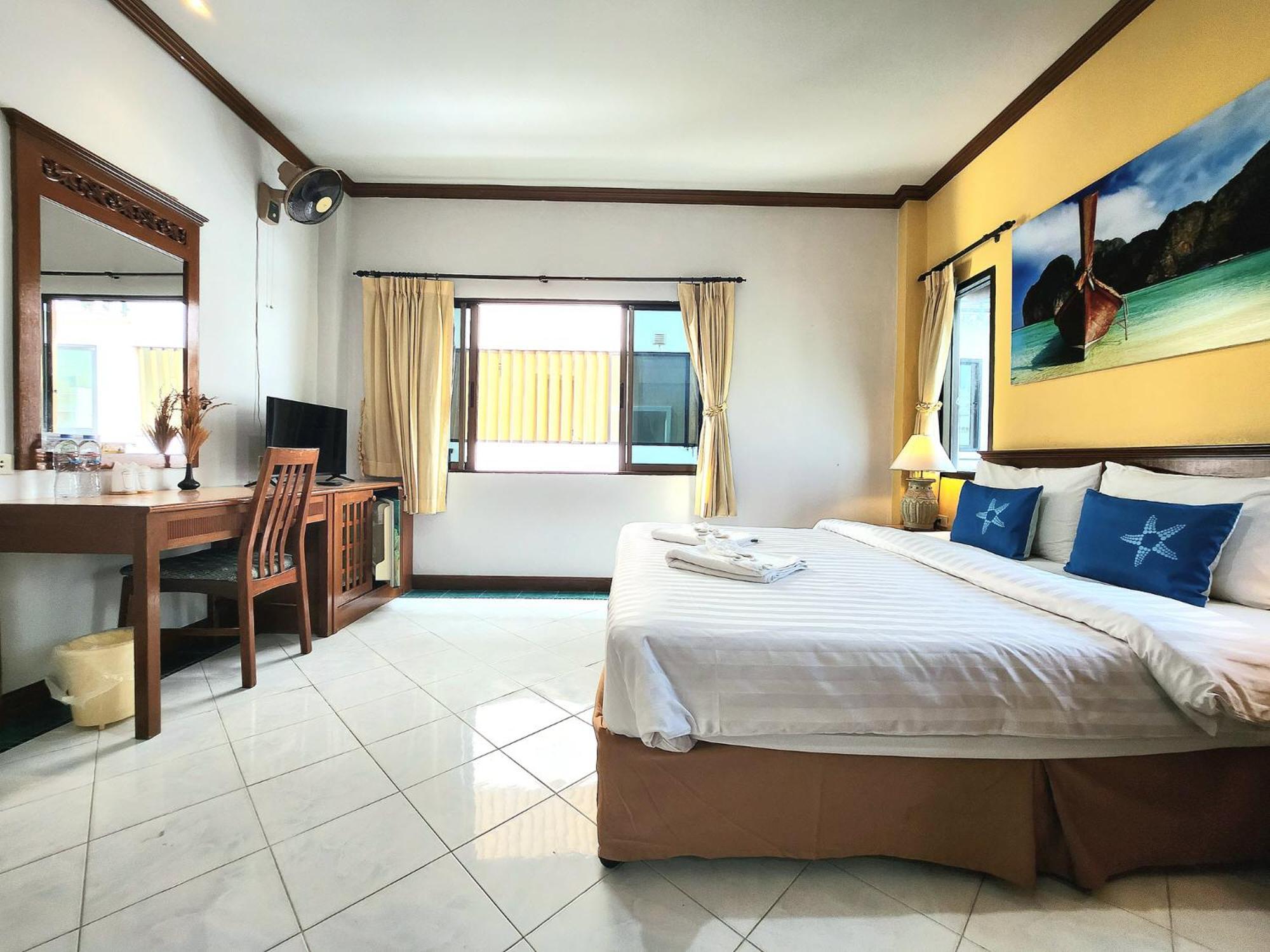 Sea Front Home Hotel - Patong Beach מראה חיצוני תמונה